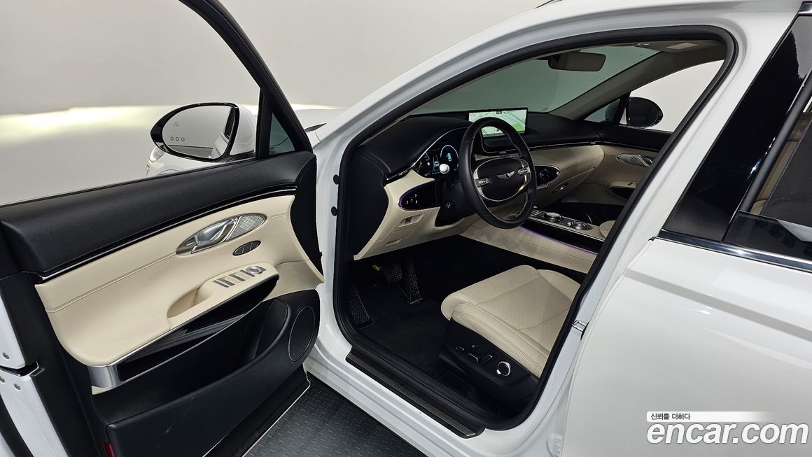 Genesis GV70 2024