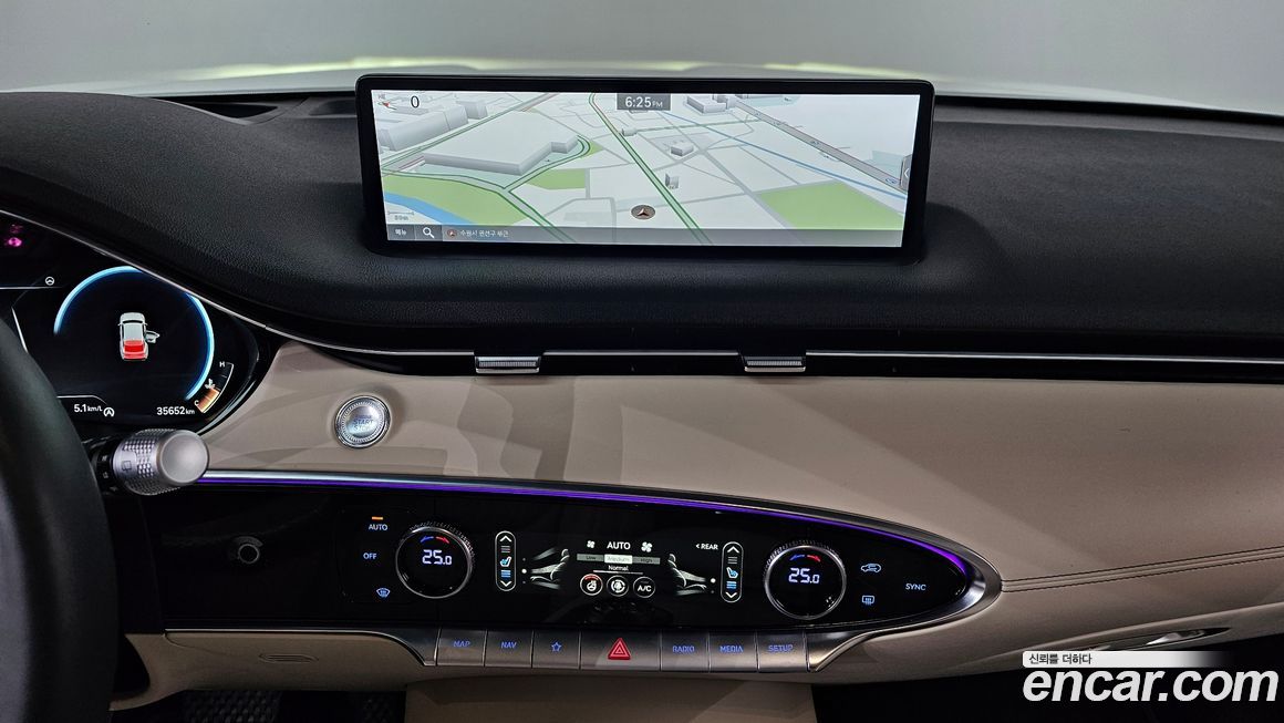 Genesis GV70 2024
