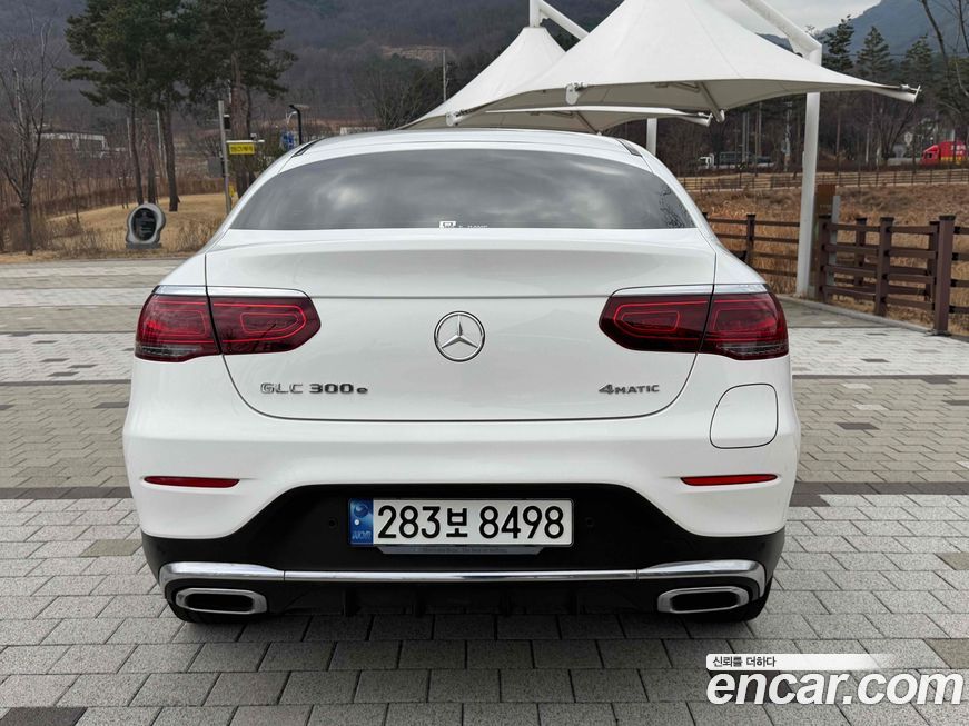 Mercedes-Benz GLC-Class 2023