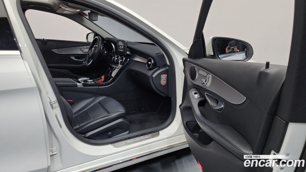 Mercedes-Benz C-Class 2016
