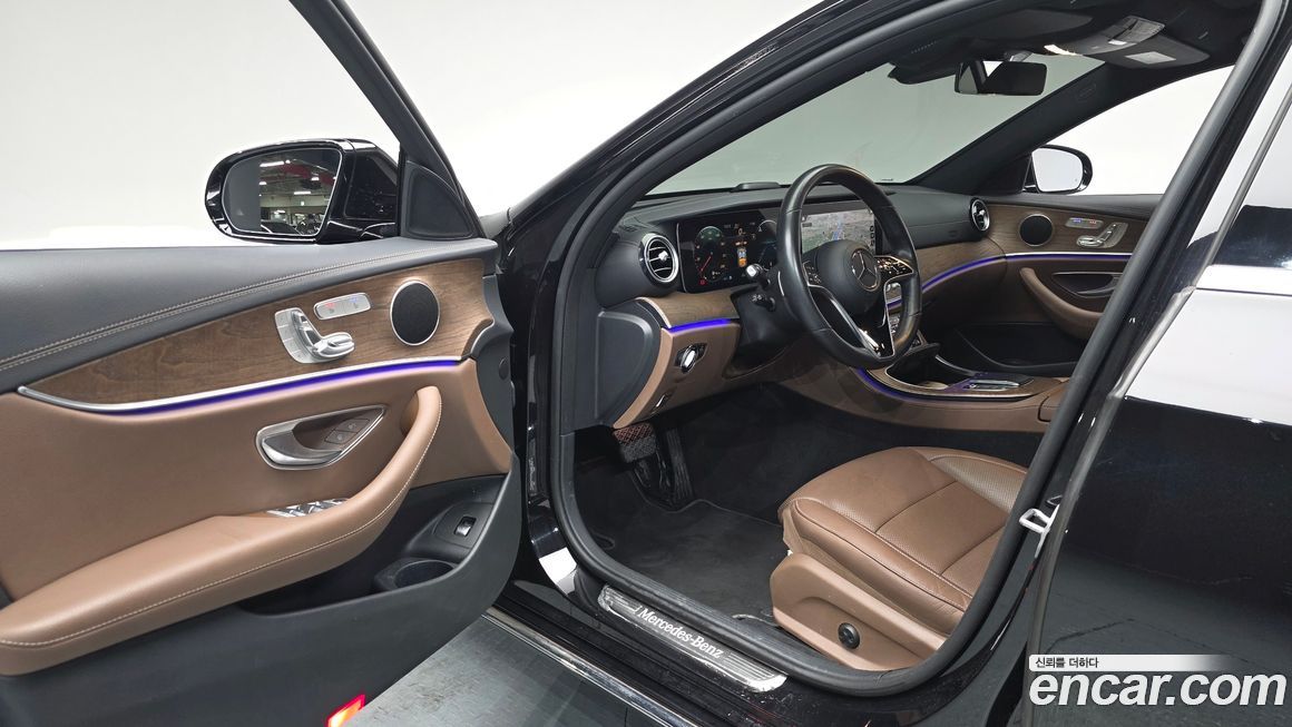 Mercedes-Benz E-Class 2023