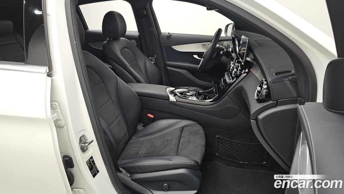 Mercedes-Benz GLC-Class 2019