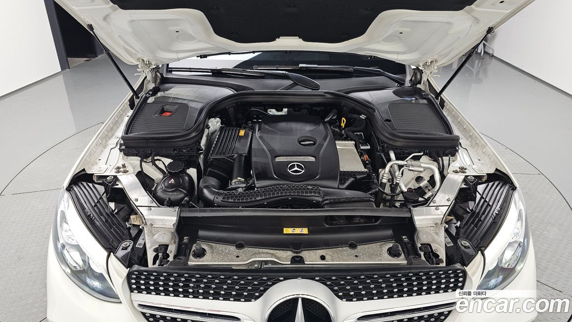 Mercedes-Benz GLC-Class 2019