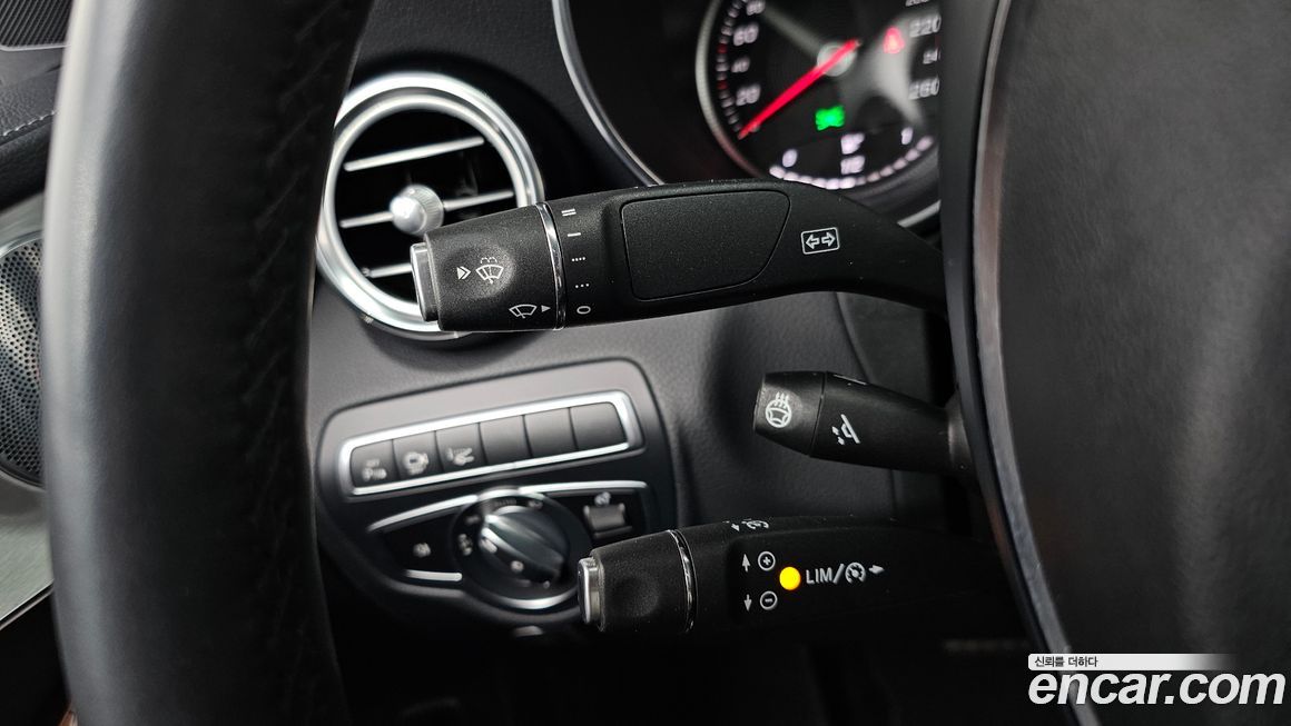 Mercedes-Benz GLC-Class 2019