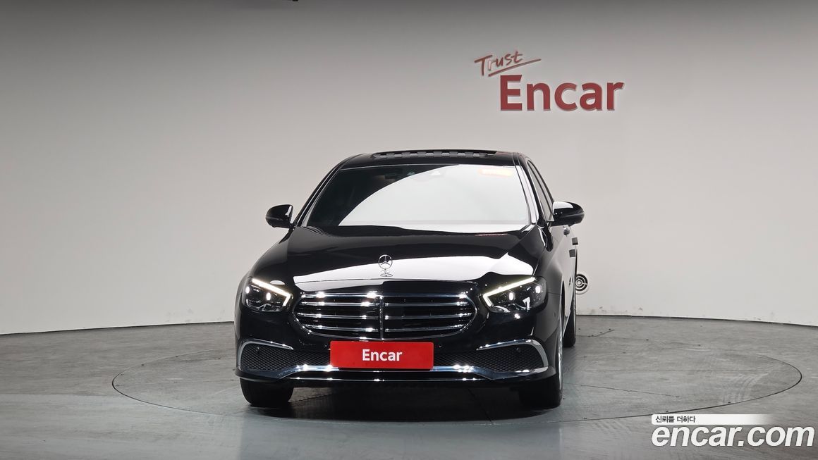 Mercedes-Benz E-Class 2023