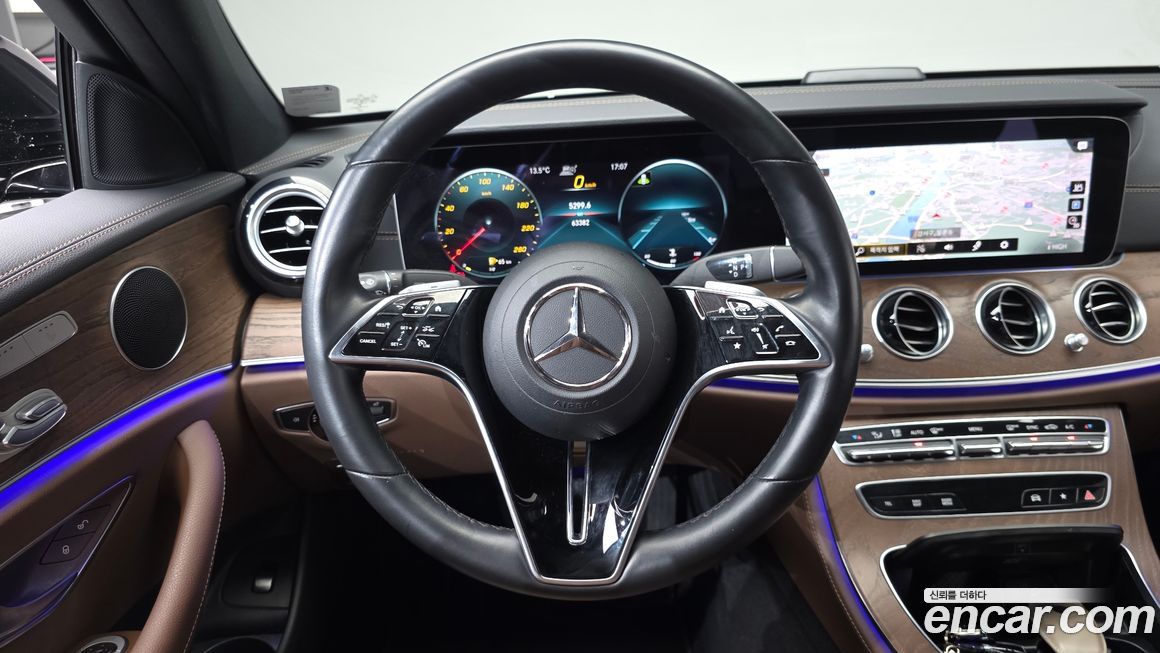 Mercedes-Benz E-Class 2023