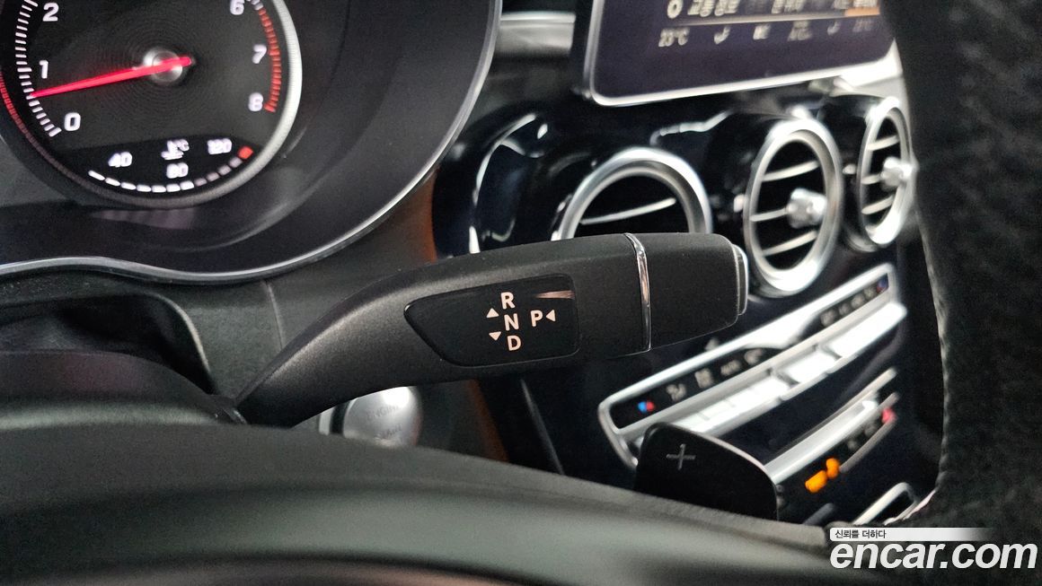 Mercedes-Benz GLC-Class 2019