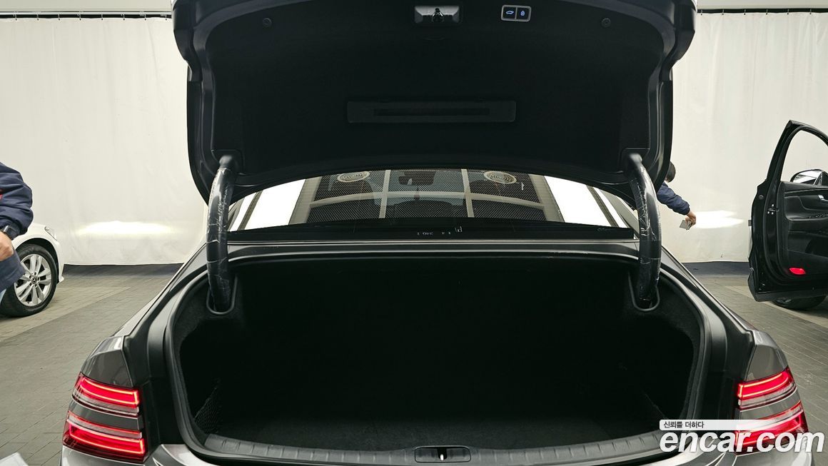 Genesis G80 2023