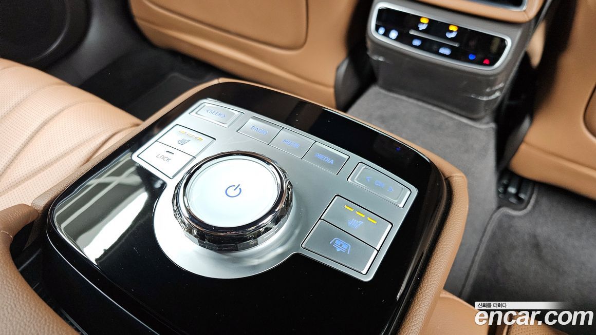Genesis G80 2023