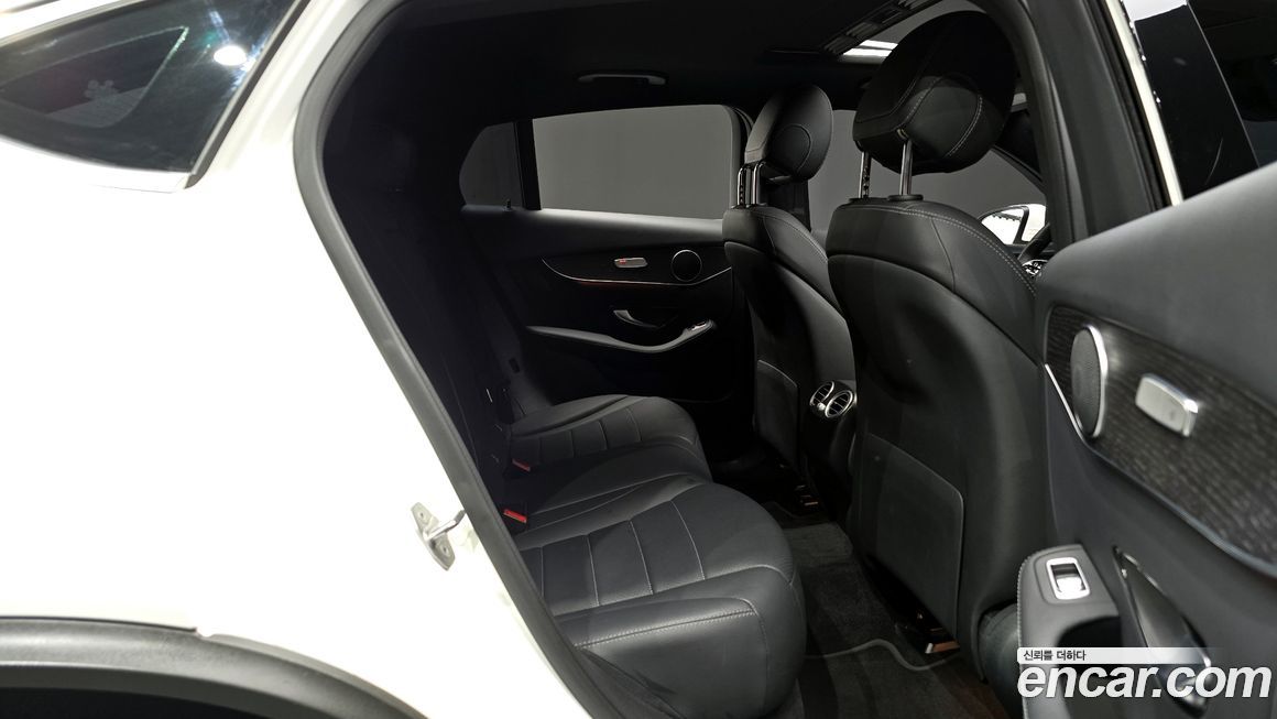 Mercedes-Benz GLC-Class 2020