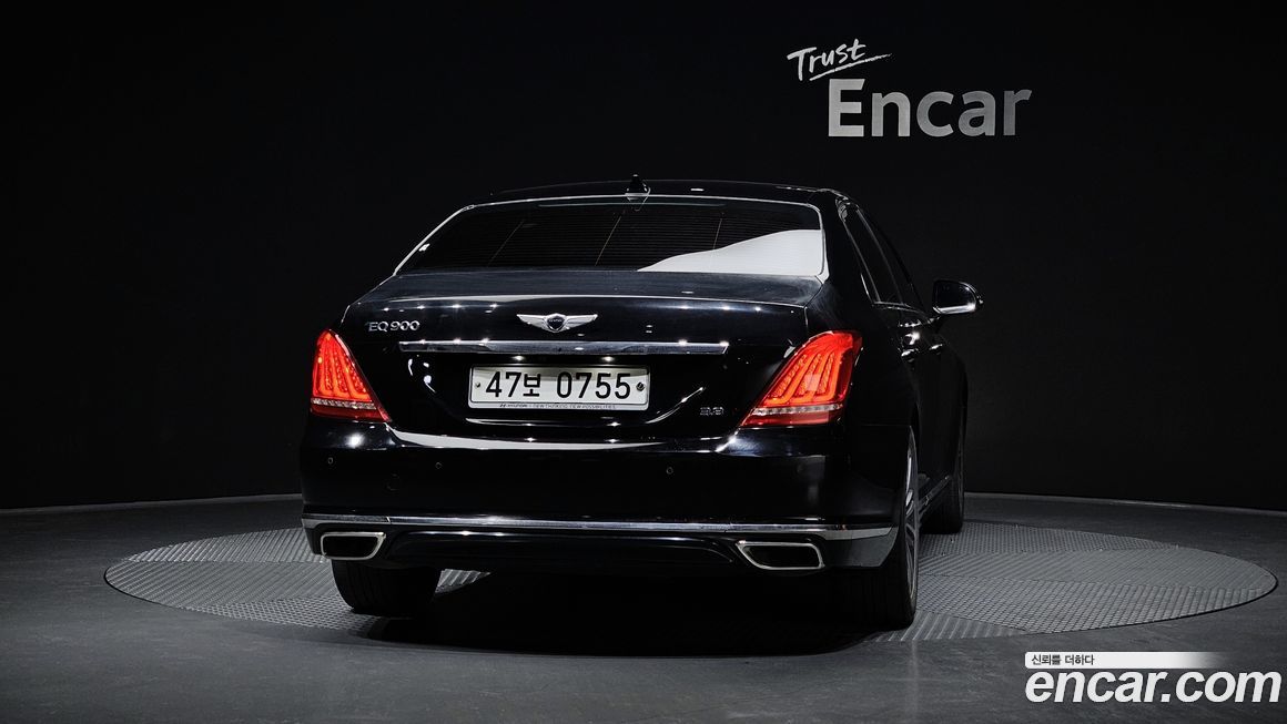 Genesis EQ900 2016