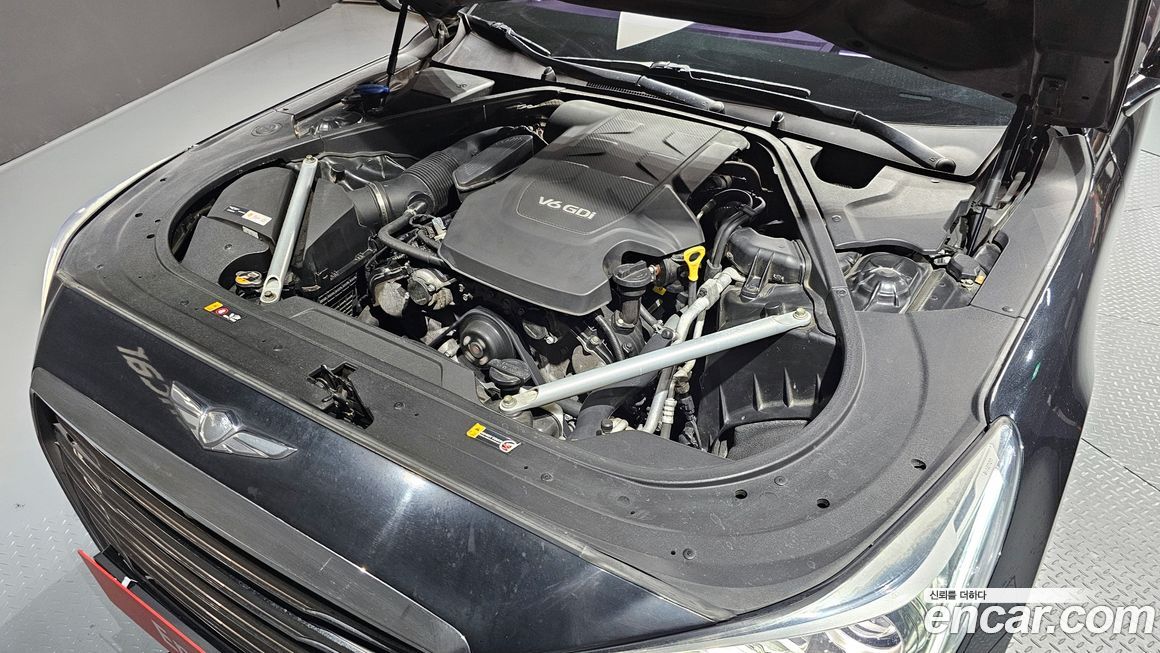 Genesis EQ900 2016