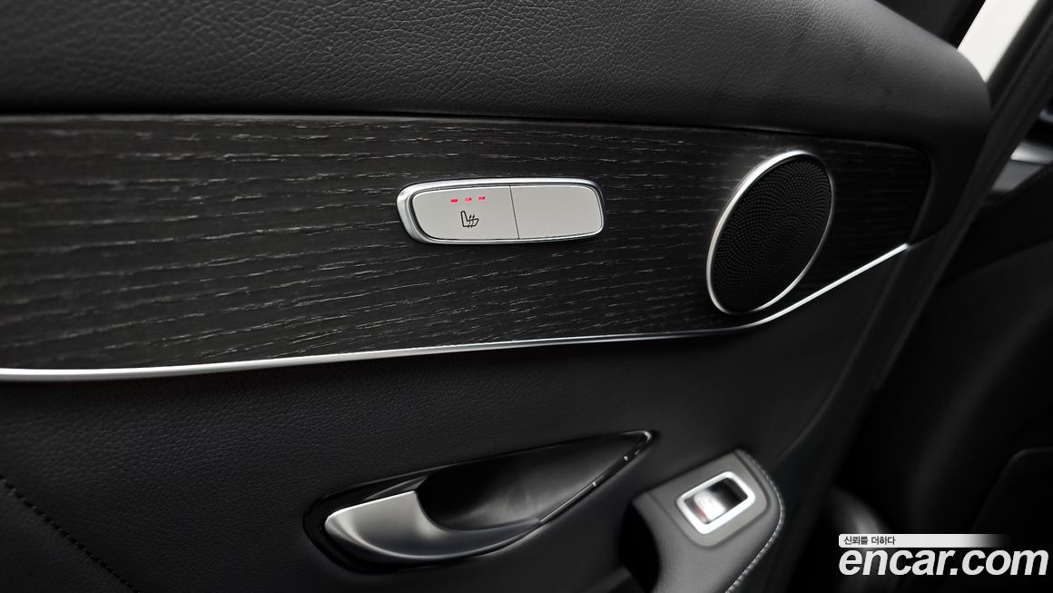 Mercedes-Benz GLC-Class 2020