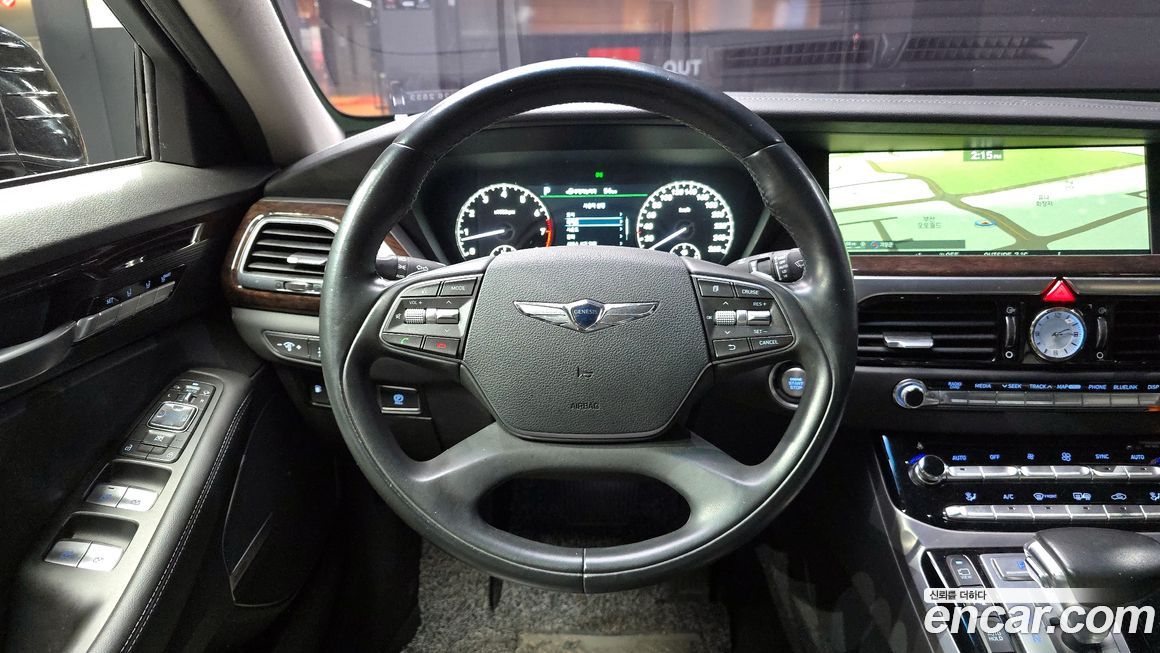 Genesis EQ900 2016