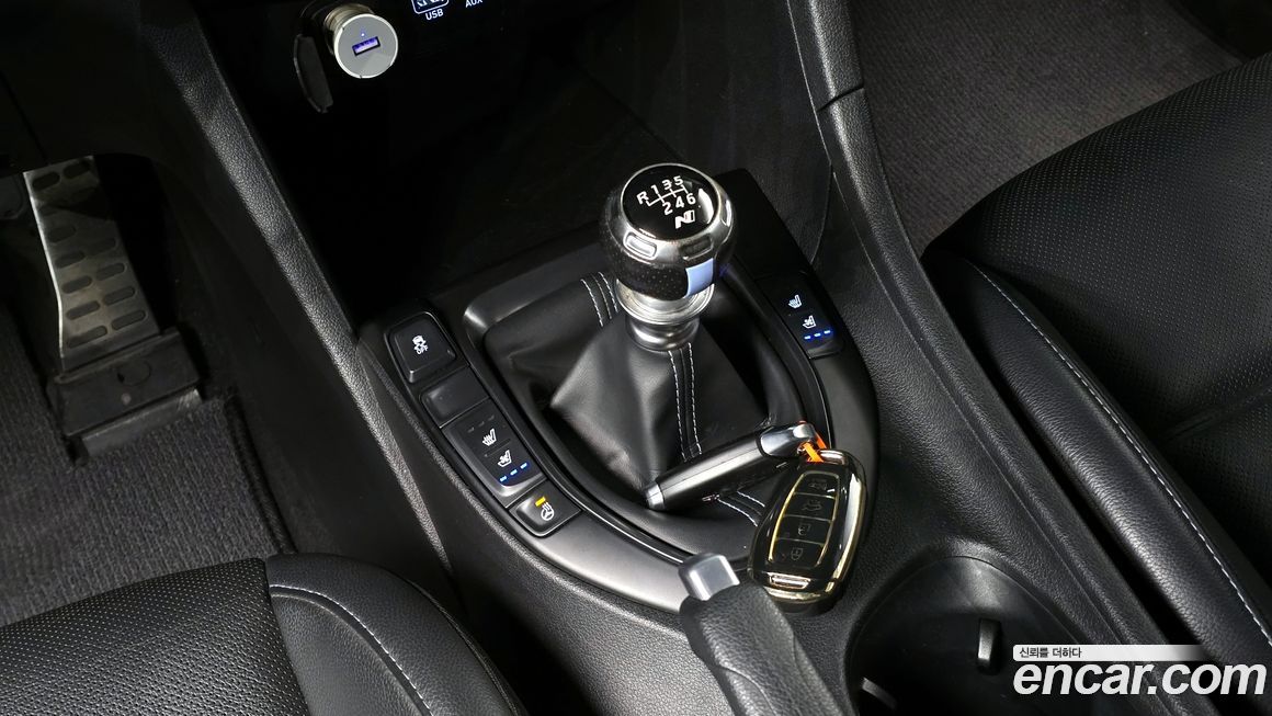 Hyundai Veloster 2019