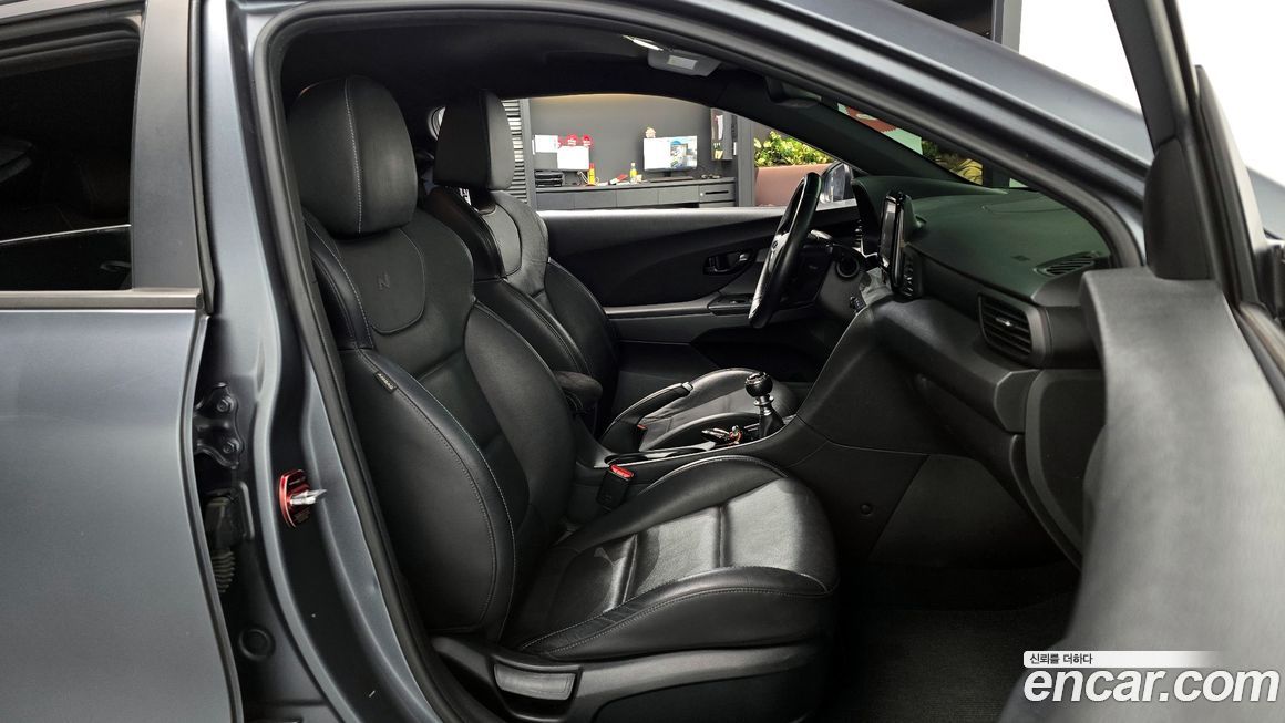 Hyundai Veloster 2019