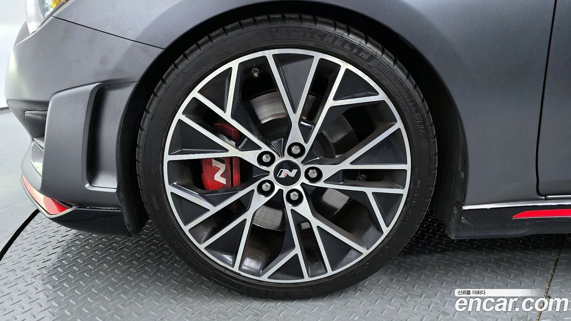 Hyundai Veloster 2019