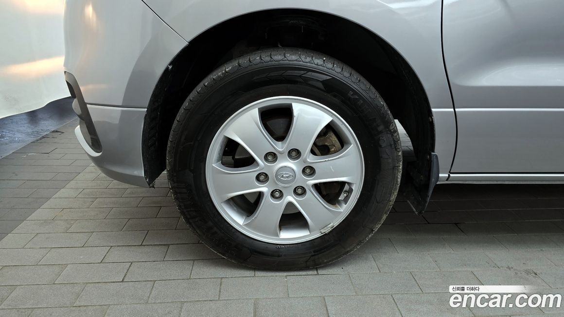 Hyundai Starex 2019