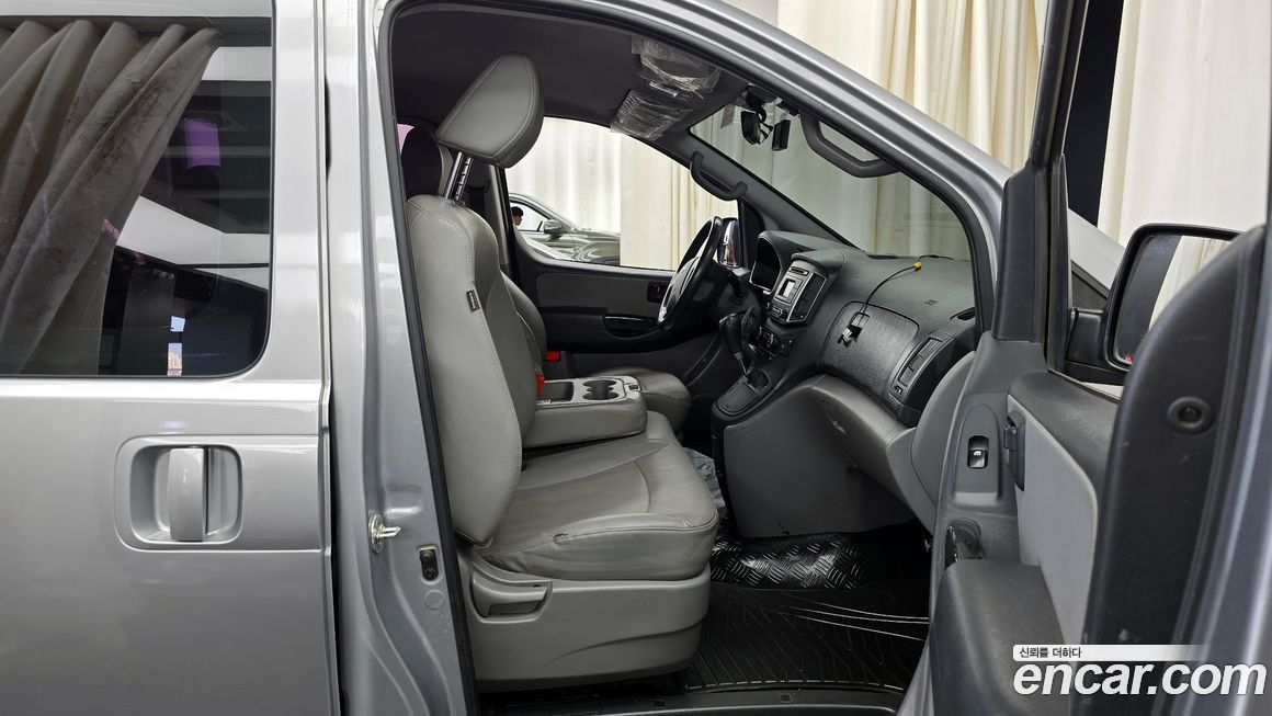 Hyundai Starex 2019