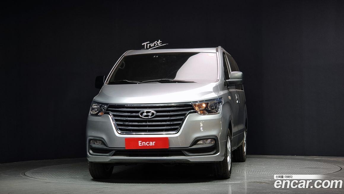 Hyundai Starex 2019