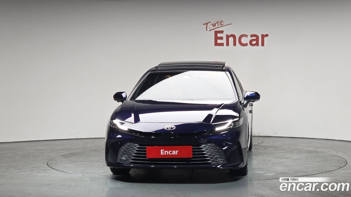 Toyota Camry 2025