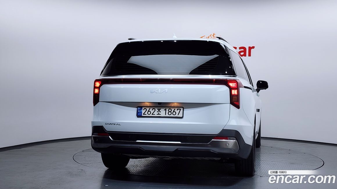 Kia Canival 2024