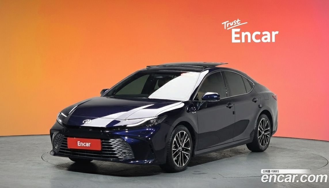 Toyota Camry 2025