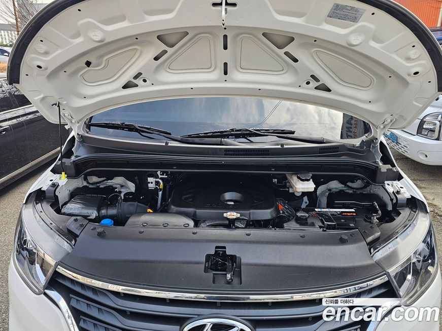 Hyundai Starex 2021
