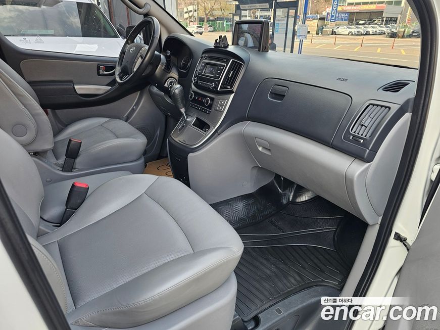 Hyundai Starex 2021