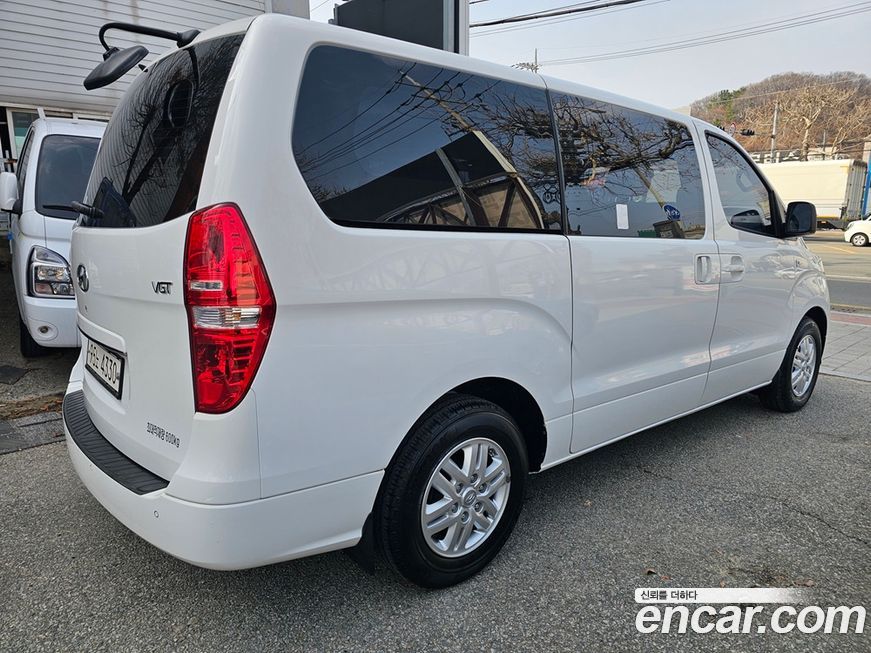 Hyundai Starex 2021