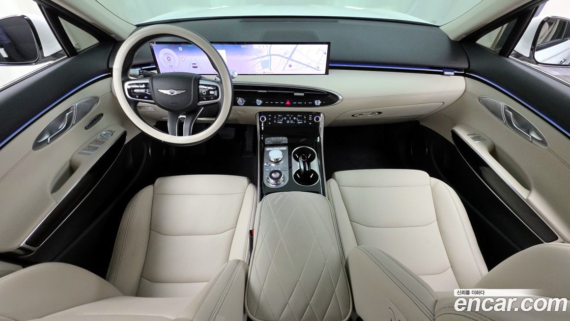 Genesis GV70 2025