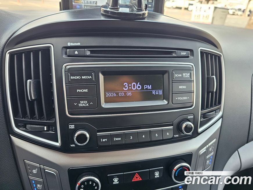 Hyundai Starex 2021