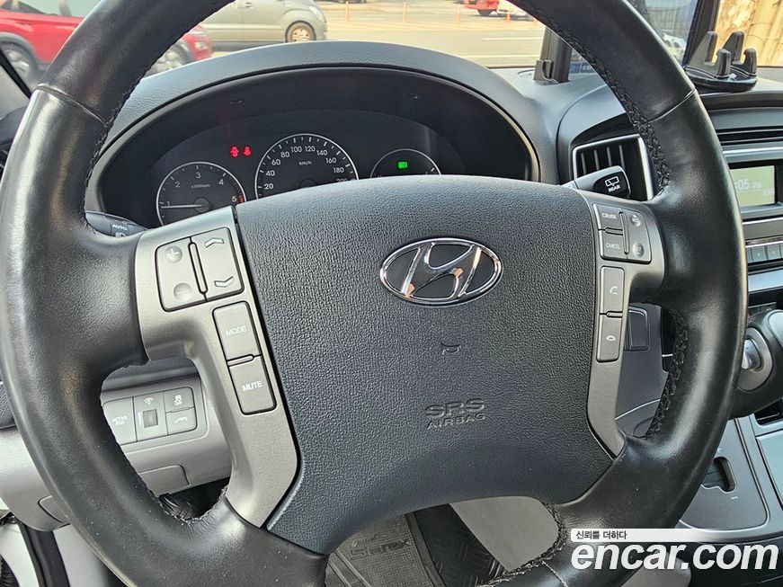 Hyundai Starex 2021
