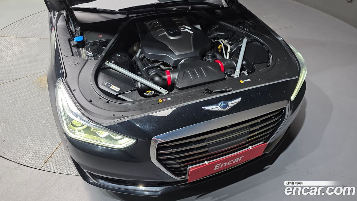 Genesis EQ900 2016
