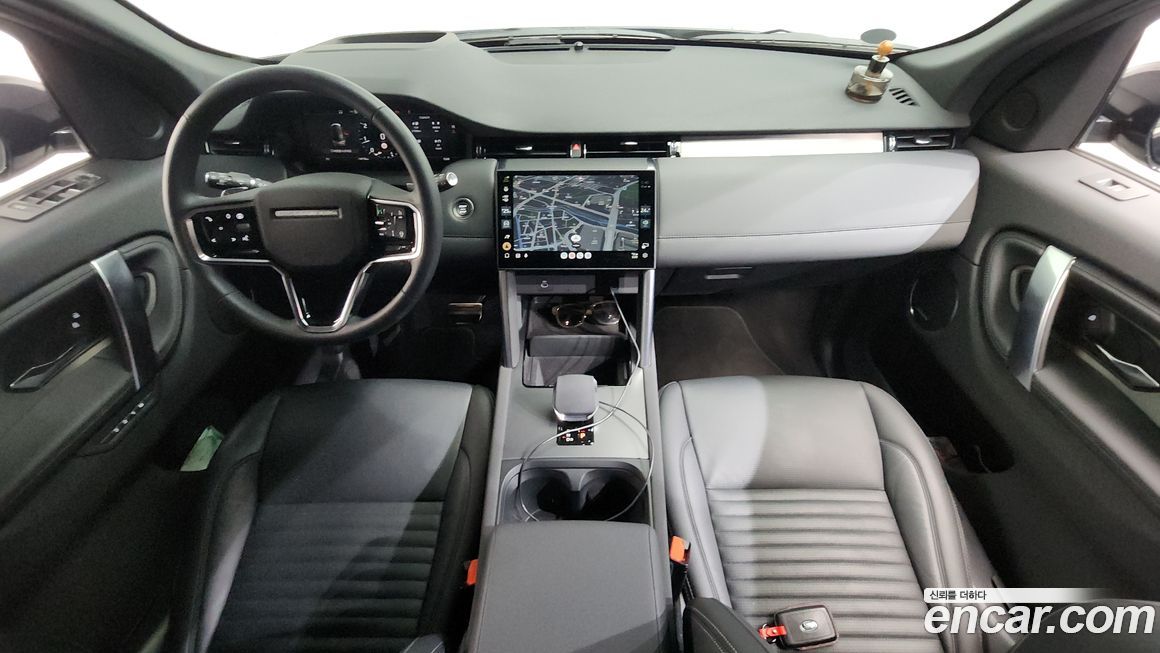 Land Rover Discovery Sport 2025