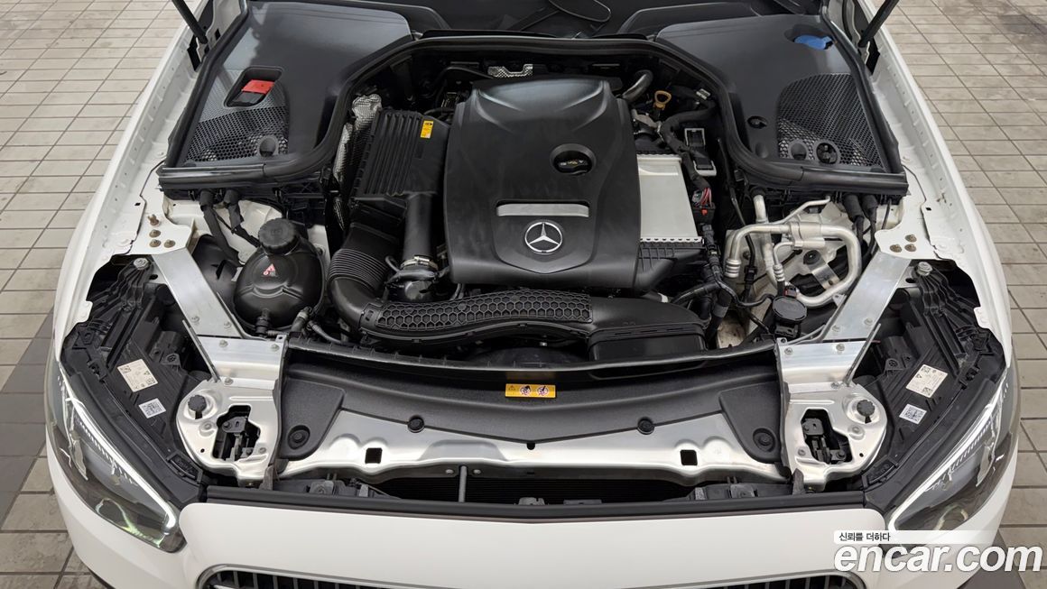 Mercedes-Benz E-Class 2023