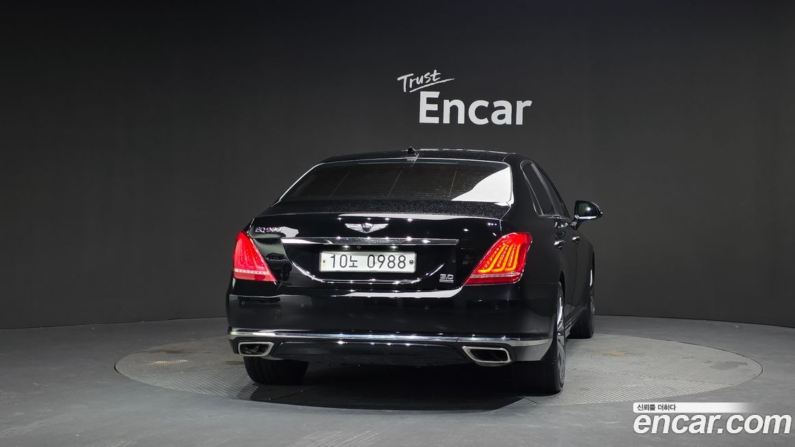 Genesis EQ900 2016