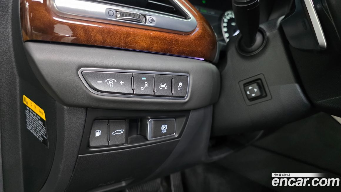 Genesis EQ900 2016
