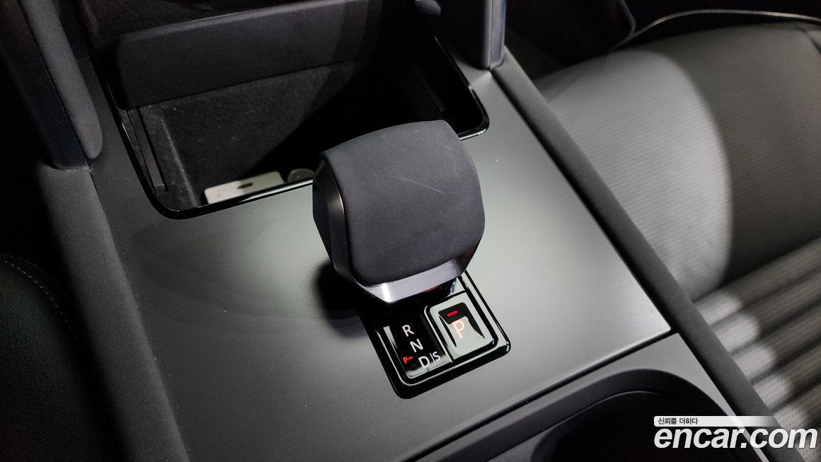 Land Rover Discovery Sport 2025