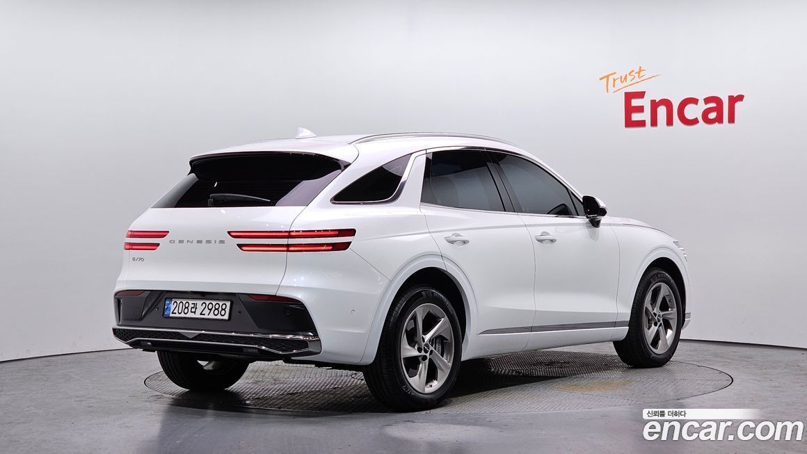 Genesis GV70 2025