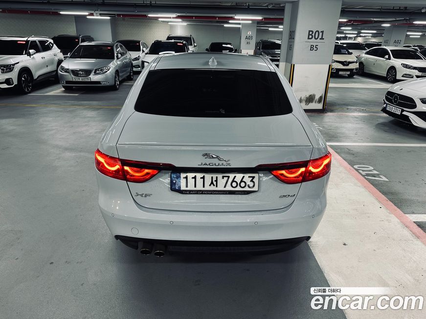 Jaguar XF 2020