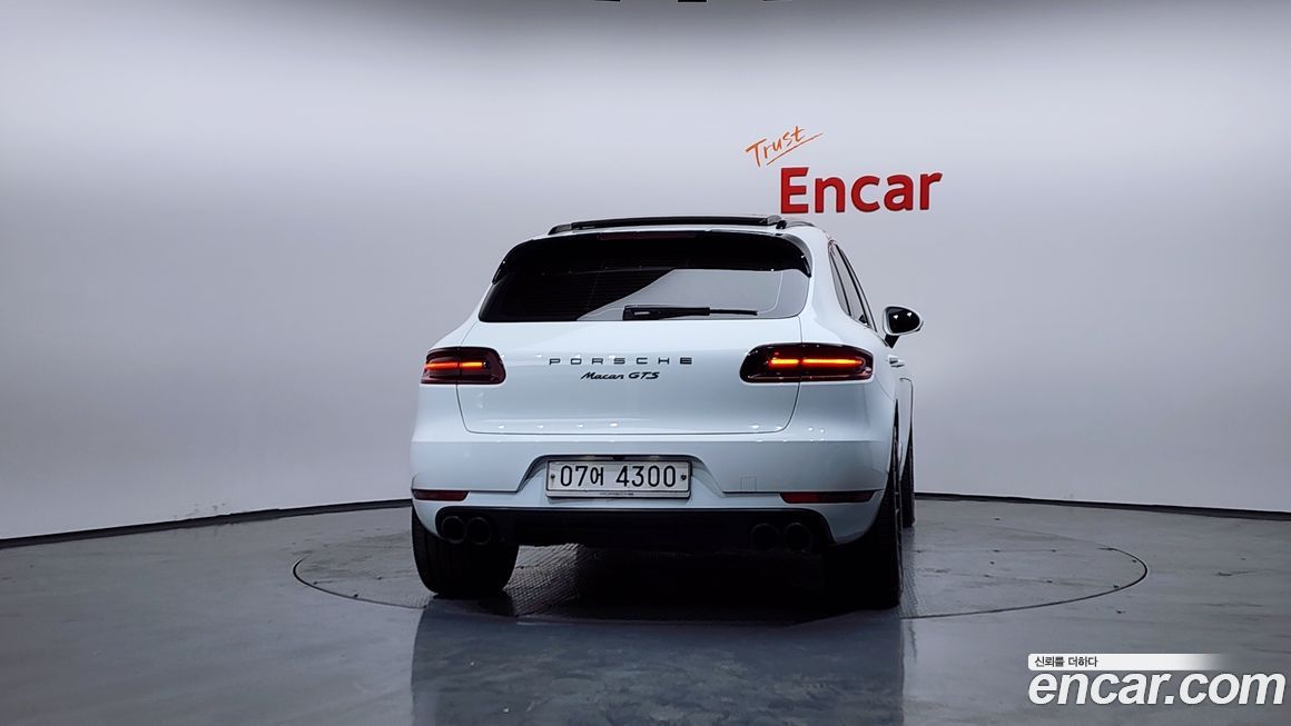 Porsche Macan 2018