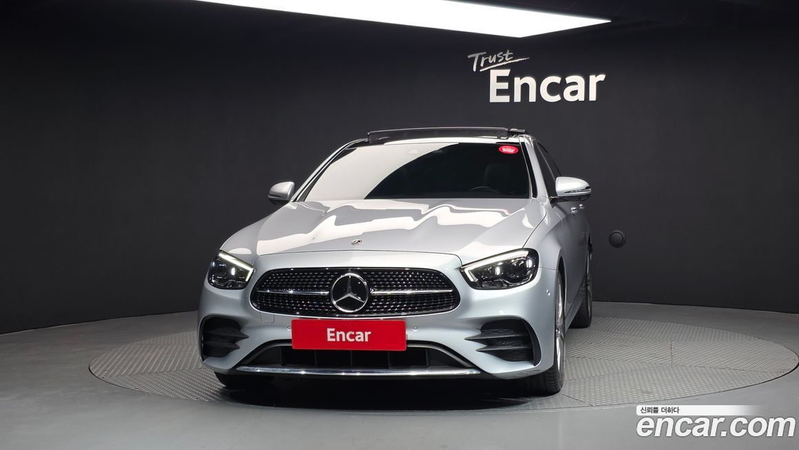Mercedes-Benz E-Class 2022