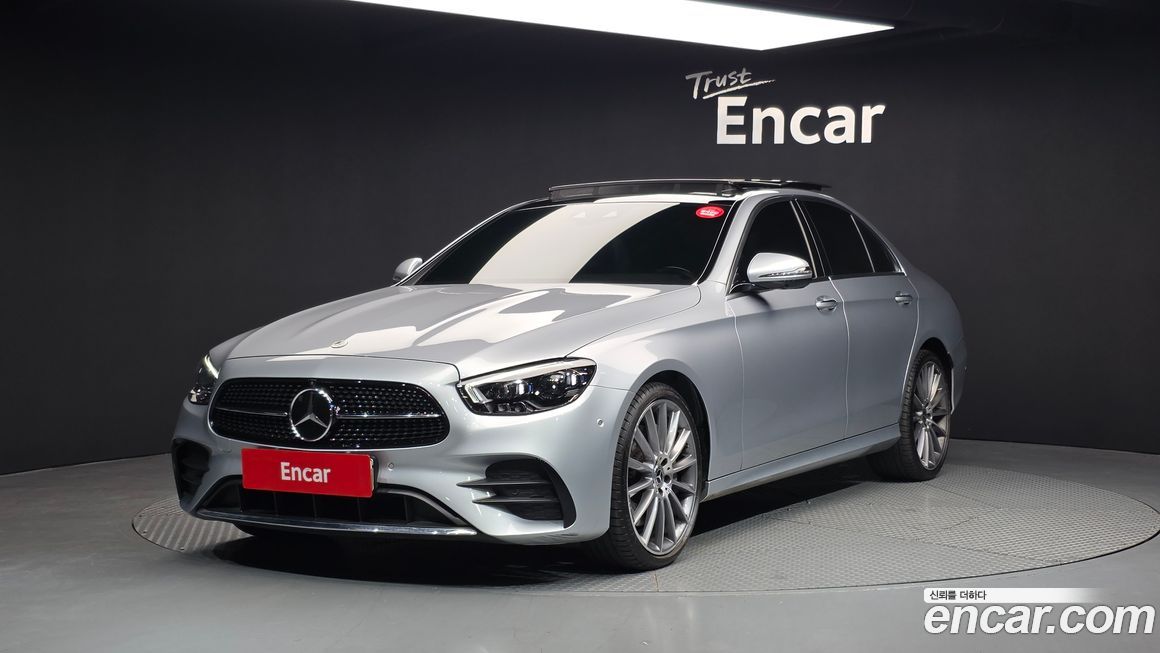Mercedes-Benz E-Class 2022