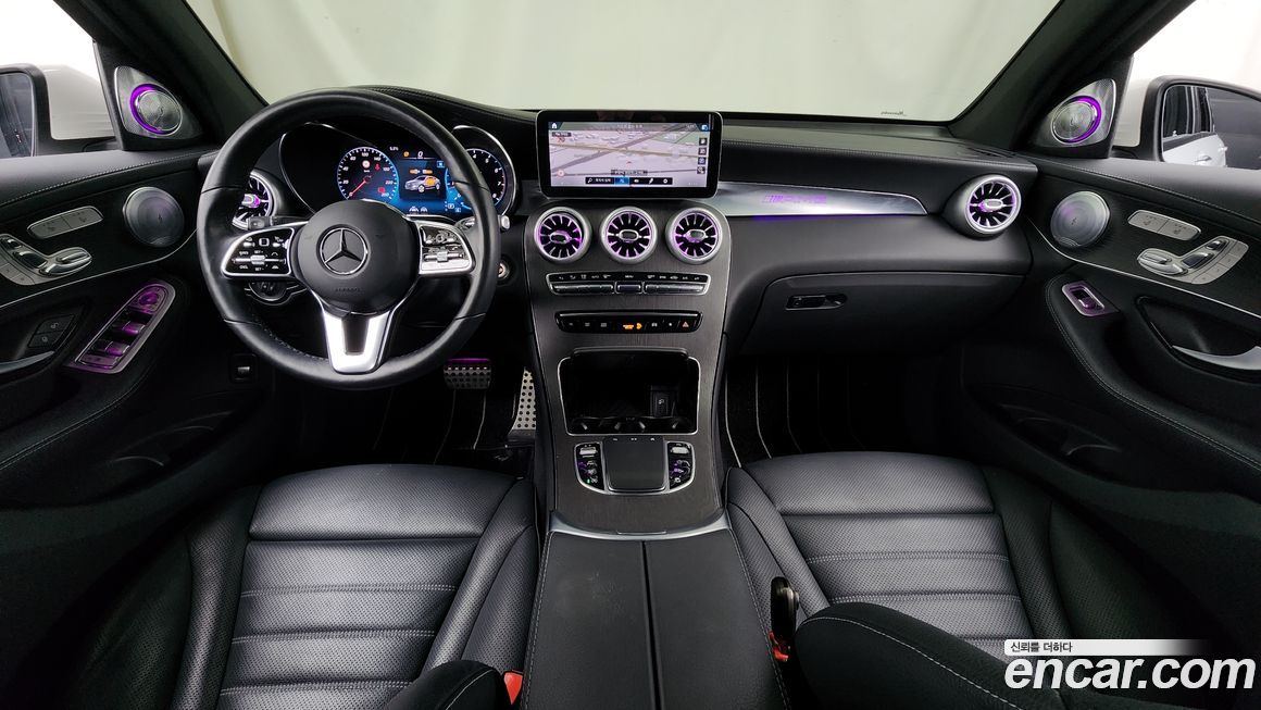 Mercedes-Benz GLC-Class 2023