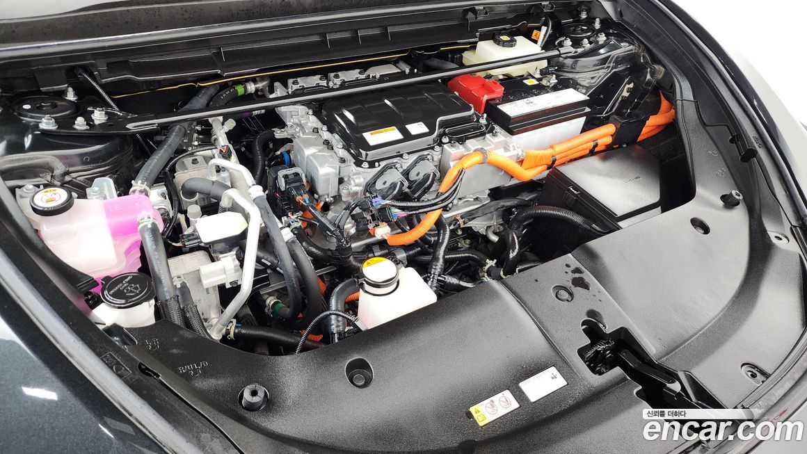 Lexus RZ 2023