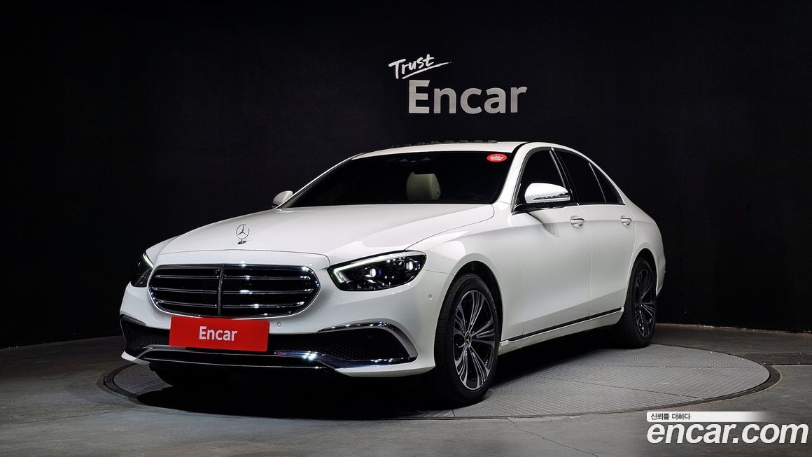 Mercedes-Benz E-Class 2023