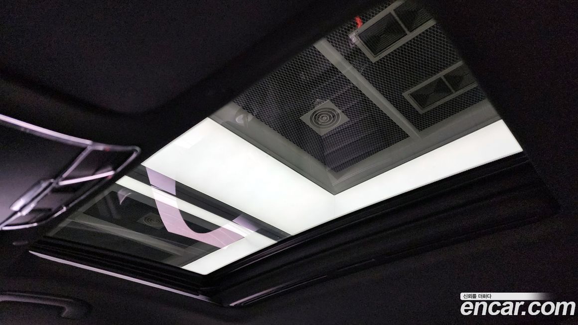 Mercedes-Benz GLC-Class 2023