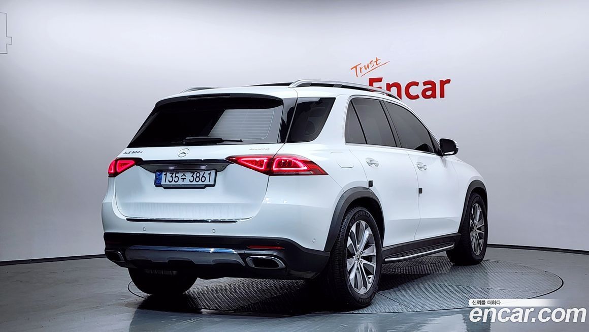 Mercedes-Benz GLE-Class 2021