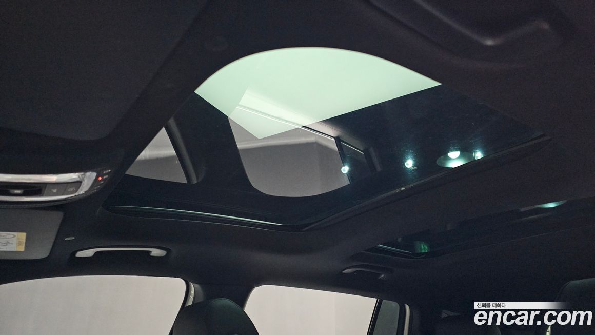 Mercedes-Benz GLB-Class 2023